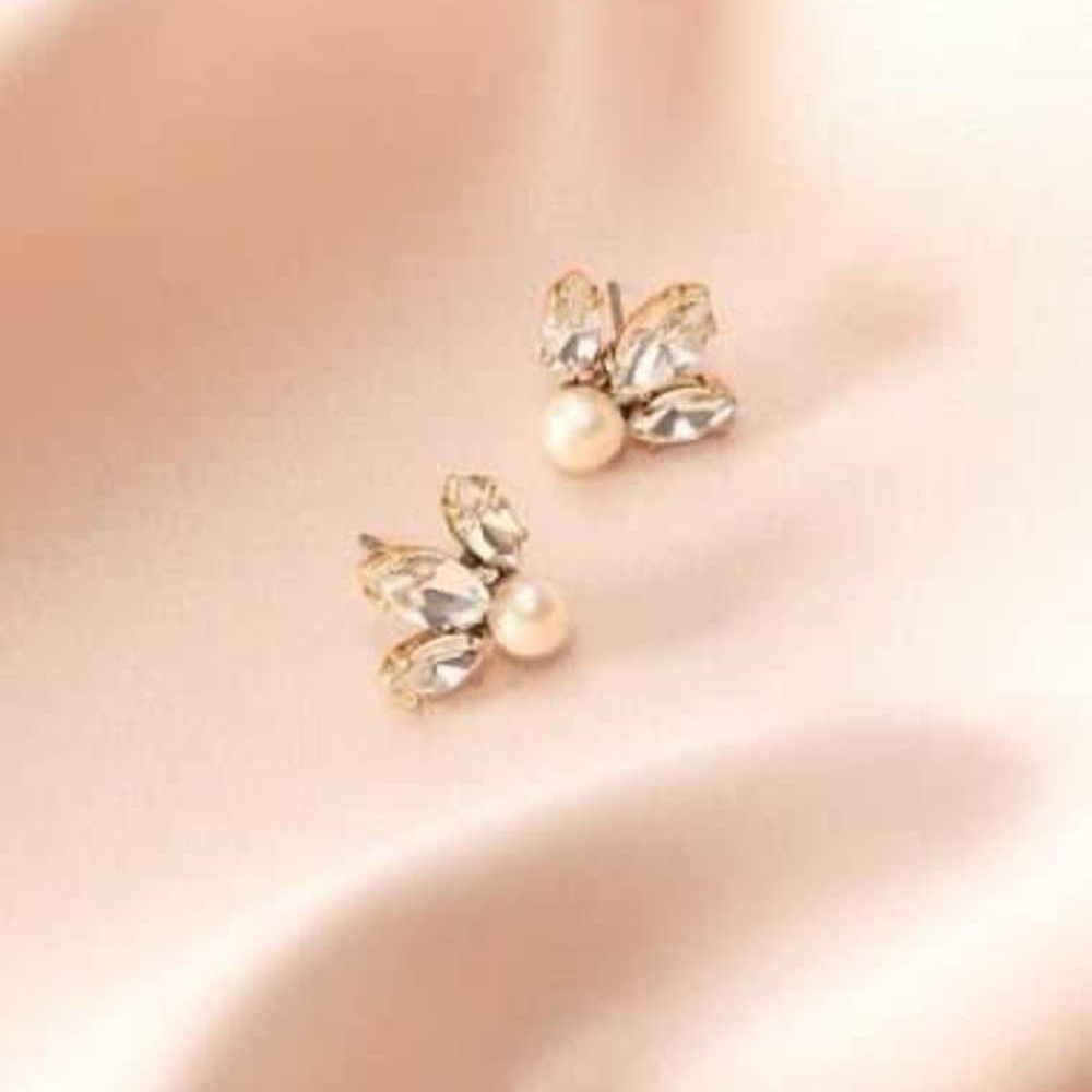 Crystal Waterfall Earrings - Picture 2 of 4